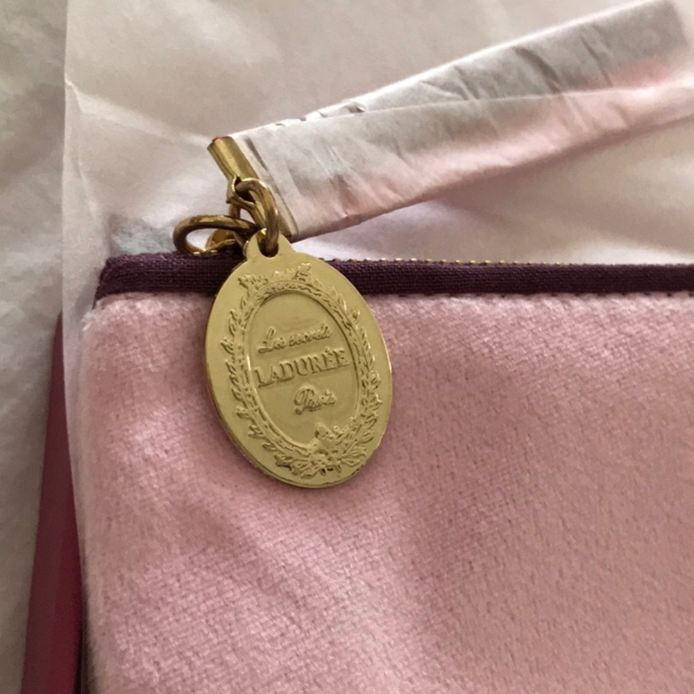 LADURÉE Paris Velvet Wrislet - Picture 5 of 9